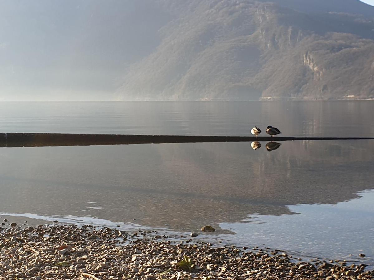 Bilocale Sul Lago Di Como La Ca' Ai Mulen マンデッロ・デル・ラーリオ エクステリア 写真